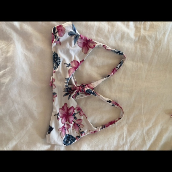 Frankies Bikinis Top - Picture 1 of 3